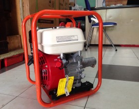 MÁY ĐẦM DÙI HONDA GX160 (5,5HP) THÁI LAN - KHUNG VUÔNG